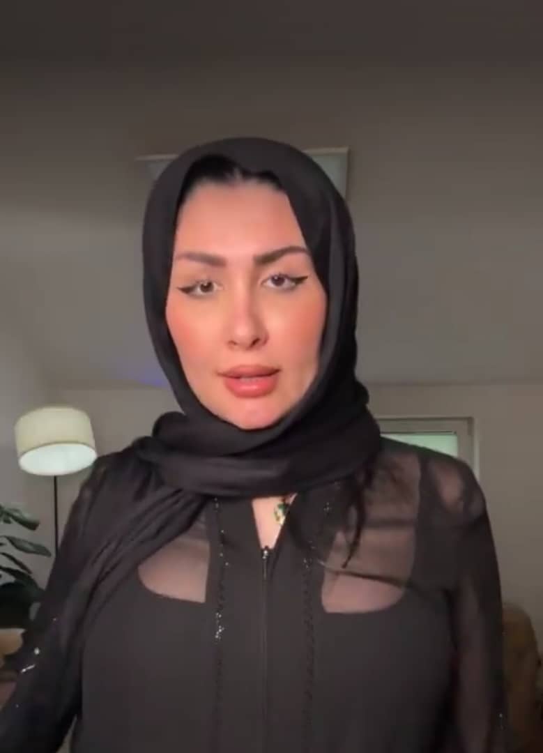 فيديو ميرا النوري مع جوني وصديقه العربي +17 كامل بدون حذف