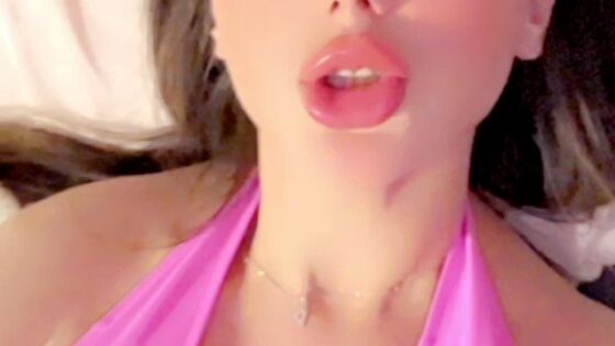 فيديو اية خلف مع 15 شخص