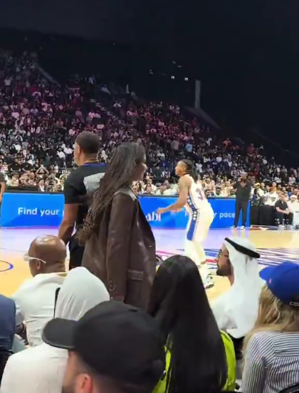 “شاهد حصريا” فيديو سقوط نادين نجيم في فعاليات NBA أبوظبي 2025