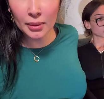 فيديو ميرا النوري مع صديقتها الإسبانية